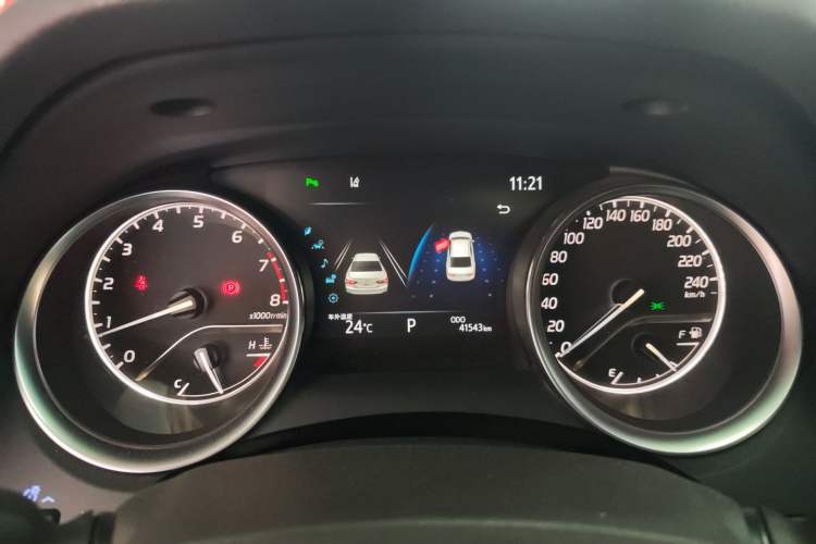 Used Toyota Camry 2021 2.0G Luxury Edition
