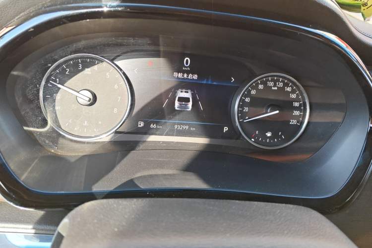 Used Buick GL8 2021 Land Cruiser Executive Class 652T Luxury Model