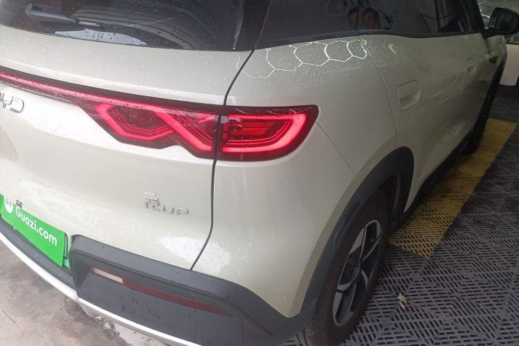 Used BYD Yuan UP 2024 301KM Leading Edition Right Rear Taillight