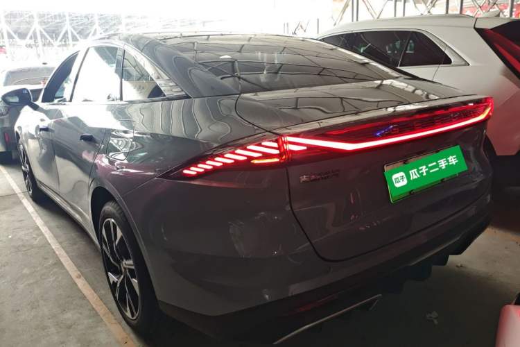 Used Geely Galaxy L6 2024 125km PLUS Dragon Edition
