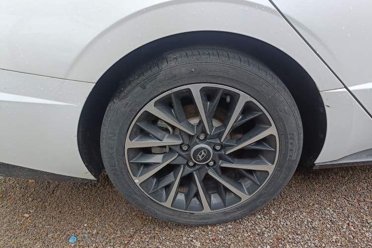 Used Hyundai Sonata 2020 380TGDi Automatic GLS Luxury Edition Right Rear Wheel Hub