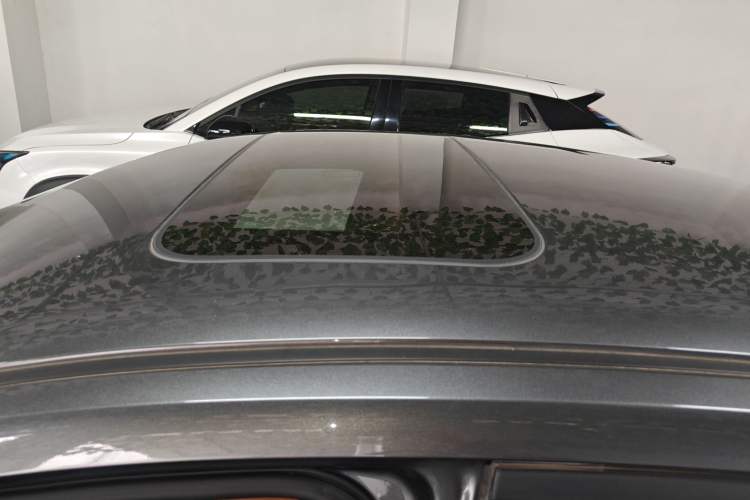 Used CHANGAN UNI-V iDD 2023 Zhidian iDD 1.5T 113km Smart & Fun Version (Rapid Edition) Roof