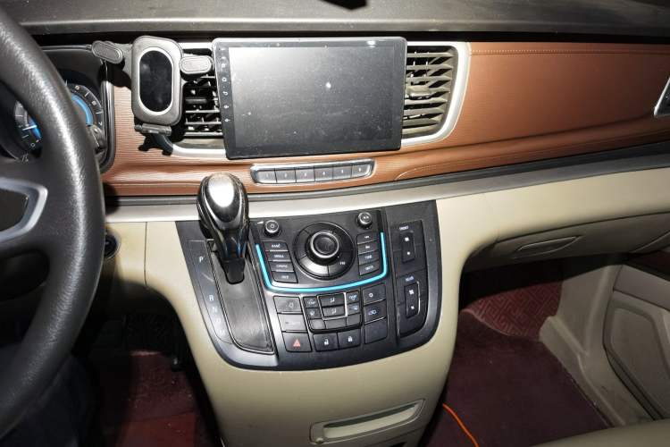 Used Buick GL8 2014 2.4L CT Luxury Business Comfort Edition
