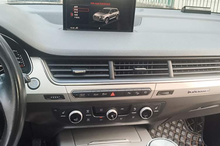 Used Audi Q7 2019 45 TFSI Comfort Model