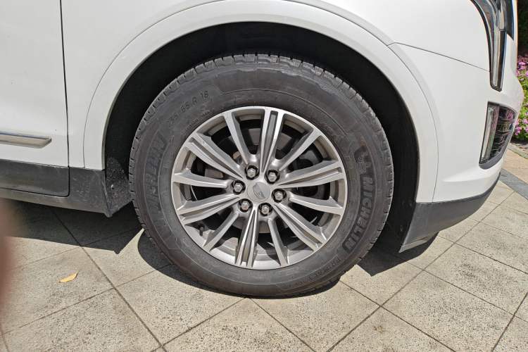 Used Cadillac XT5 2018 25T Luxury Model