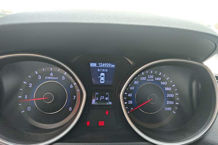 Used Hyundai Elantra (5th Generation / Langdong) 2015 1.6L Automatic Leading Model
