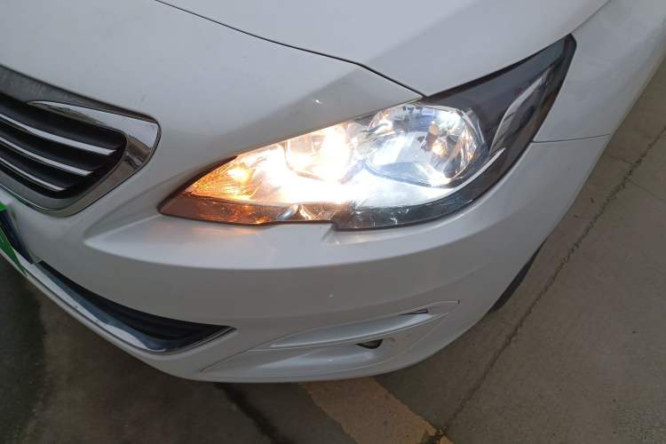 Used Peugeot 408 2018 350THP Automatic Luxury Edition Left Front Headlight