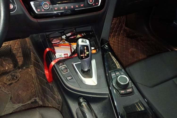 Used BMW 3 Series 2017 320Li Fashion Model Gear Lever