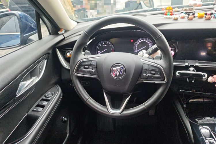 Used Buick Envision 2023 Encore Plus 652T Five-Seat Luxury Model Steering Wheel