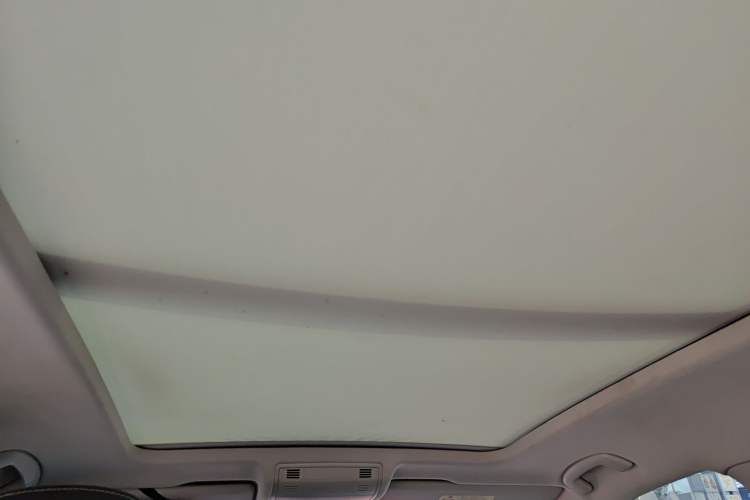 Used Volkswagen Tayron 2020 330TSI Two-Wheel Drive Luxury Smart Connectivity Version
