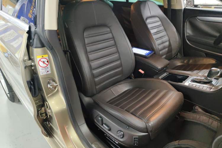 Used Volkswagen FAW-Volkswagen CC 2015 2.0 TSI Ultimate Model