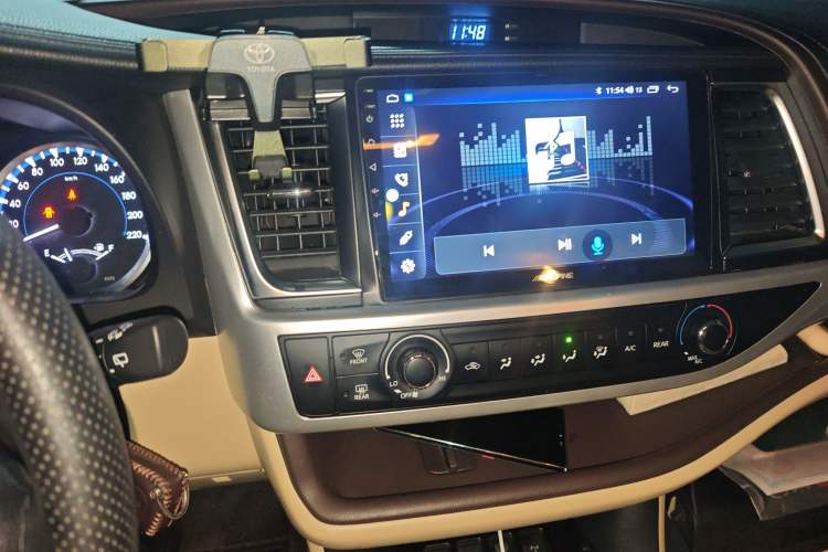 Used Toyota Highlander 2018 2.0T Four-Wheel Drive Elite Edition 7 Seats China VI Standard