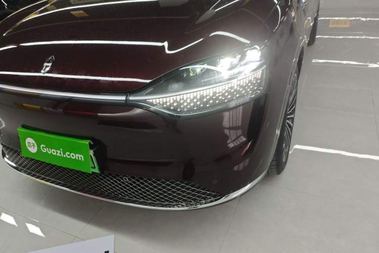 Used Hima AITO M9 2025 All-Electric Ultra Version 100 kWh 5-Seater Model
