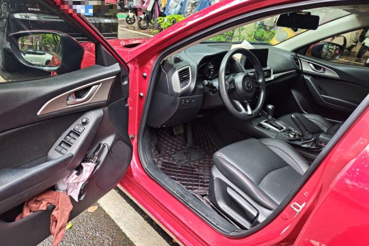 Used Mazda 3 Axela 2017 Sedan 1.5L Automatic Comfort Model Emission Standard China V Driver Seat