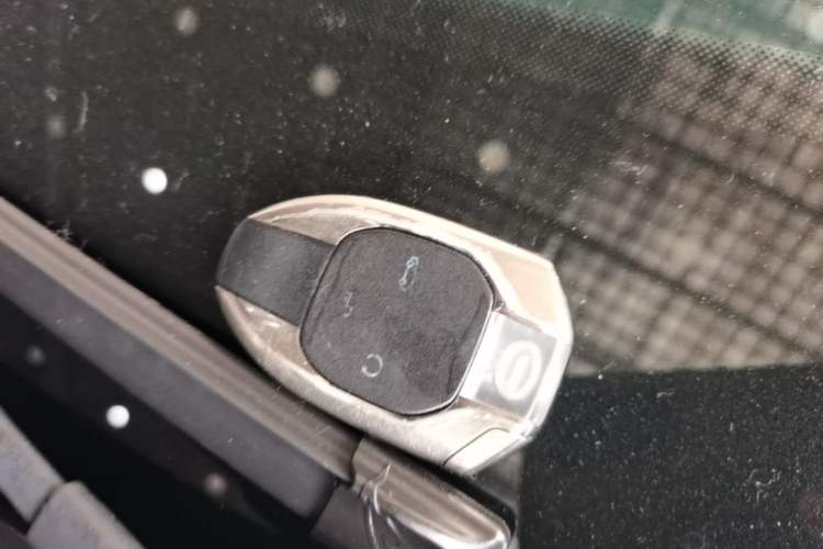 Used GAC Trumpchi EMKOO 2022 1.5T Supernova Pro Edition Vehicle Key