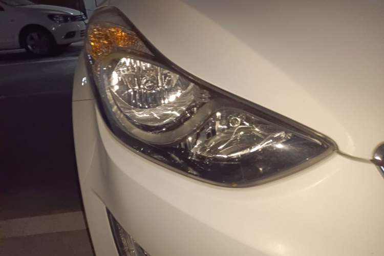 Used Hyundai Elantra (5th Generation / Langdong) 2015 1.6L Automatic Luxury Model
