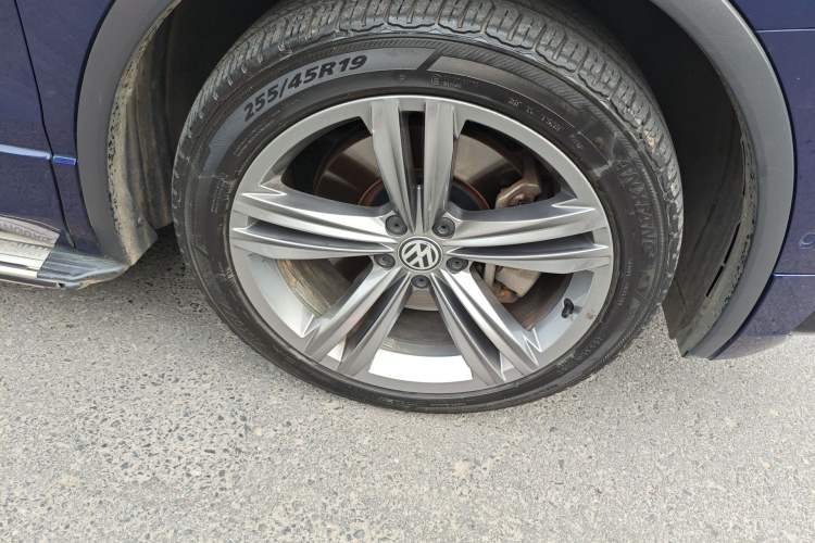 Used Volkswagen Tiguan 2018 330TSI Four-Wheel Drive High-End Model Right Front Wheel Hub