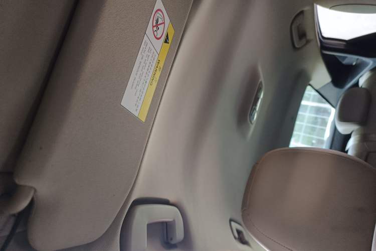 Used Citroen C4 Sega 2016 1.2THP Automatic Luxury Model Headliner