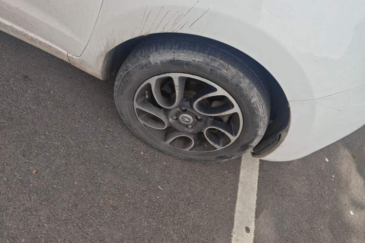 Used CHANGAN OSHAN Benni E-Star 2021 National Edition Xin Yue Version Lithium Iron Phosphate (31.18 kWh) Right Front Wheel Hub