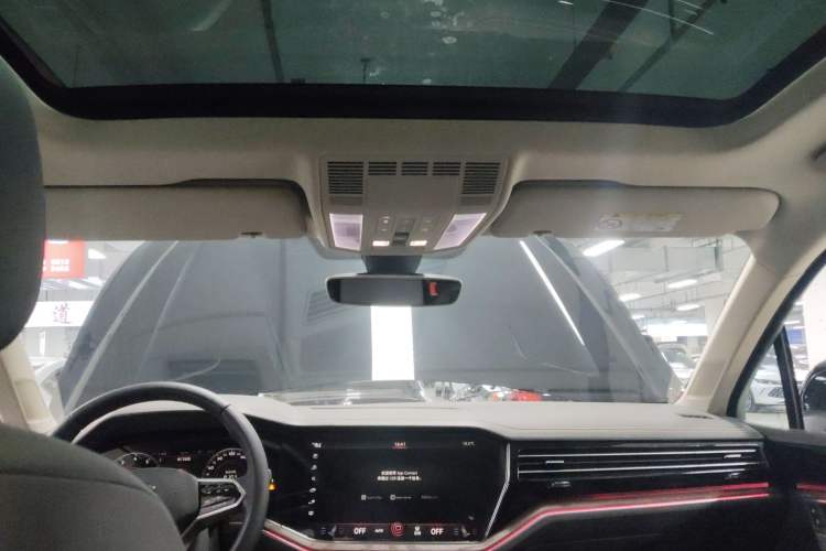 Used Volkswagen Touareg 2023 2.0 TSI RuiShang Edition
