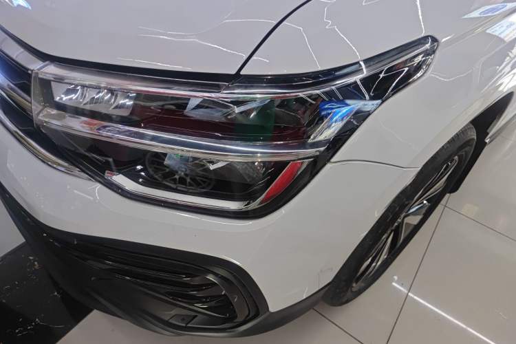 Used Volkswagen Tharu 2023 300TSI Two-Wheel-Drive Moonlight Edition