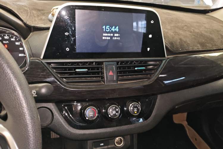 Used Baojun 310 2016 1.2L Manual Luxury Model