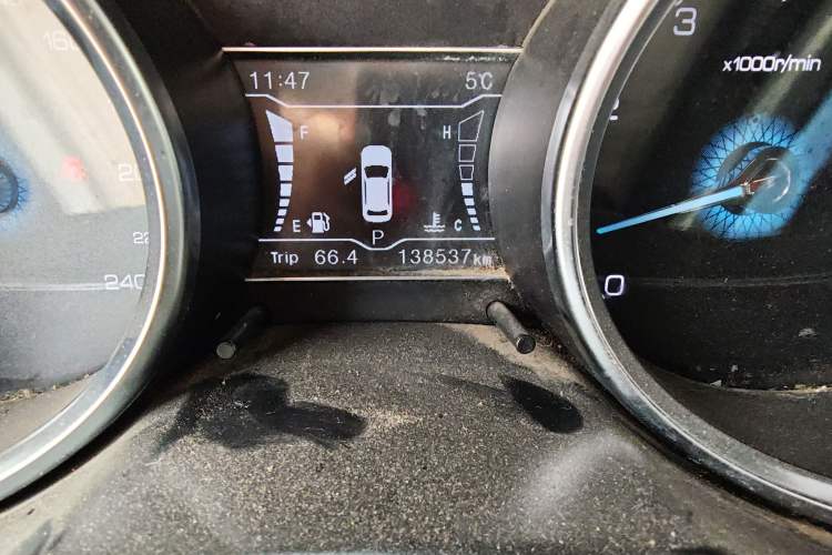 Used Zotye SR7 2016 1.5T CVT Cube Heart Edition China IV Standard
