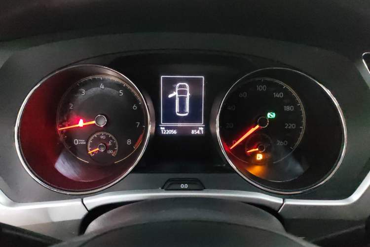 Used Volkswagen Touran 2021 Volkswagen Touran L 280TSI DSG Style Edition 7 Seats Instrument Cluster