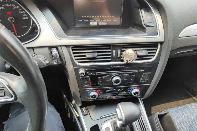 Used Audi A4L 2015 35 TFSI Automatic Standard Model
