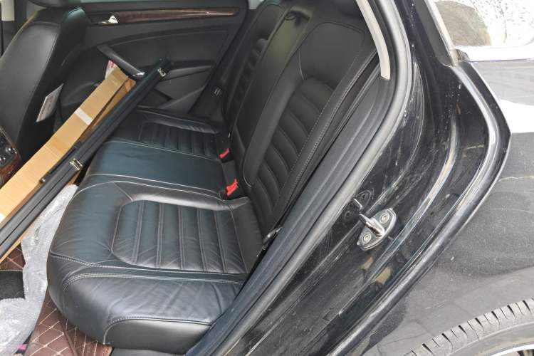 Used Volkswagen Passat 2011 2.0 TSI DSG Premium Edition
