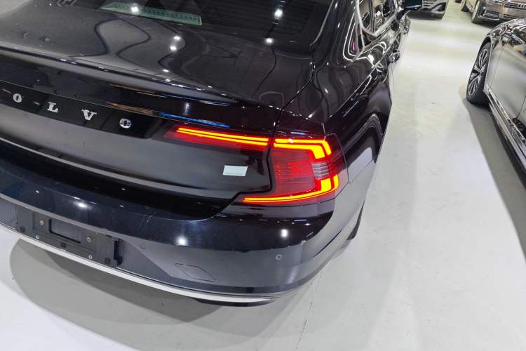 Used Volvo S90 New Energy 2020 Restyled T8 E-Drive Hybrid Zhiyi Luxury Edition