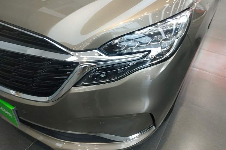 Used Buick GL8 2021 ES Land Cruiser 653T Luxury Edition