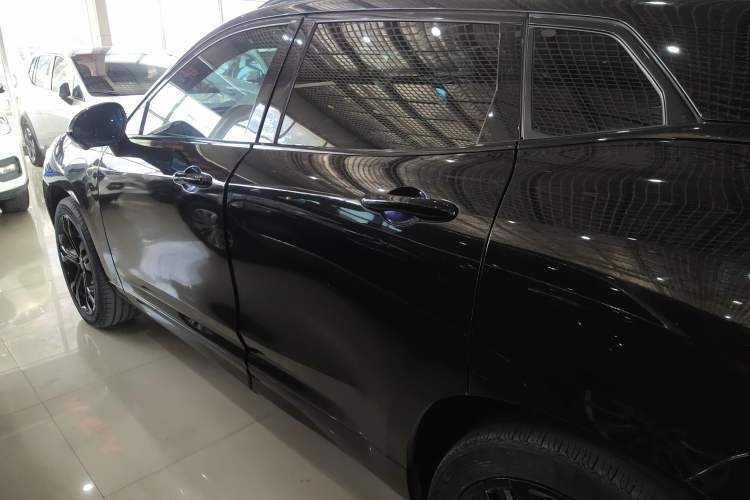 Used Wey VV7 2019 Upgraded Model 2.0T Flagship Version China V Standard
