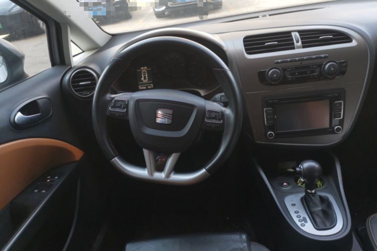 Used Seat LEON 2012 1.8TSI FR+ Steering Wheel