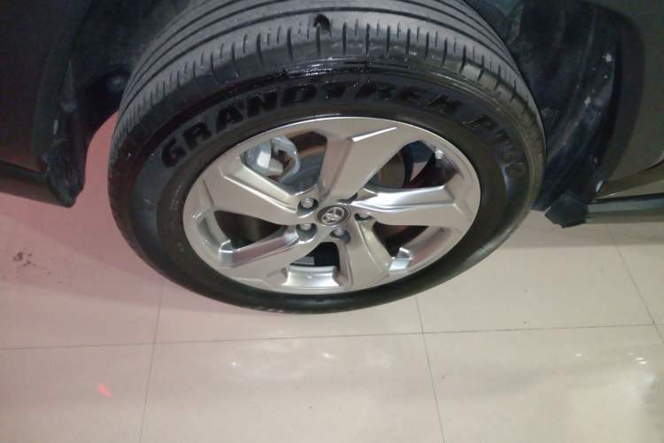 Used Toyota RAV4 2022 2.0L CVT Two-Wheel Drive Fashion Plus Edition
