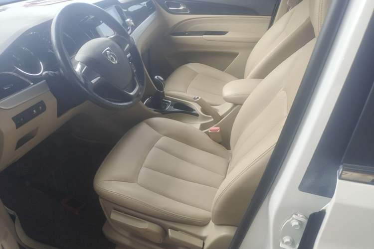 Used Baojun 730 2016 1.5L Manual Comfort Version 7 Seats China V Emission Standard
