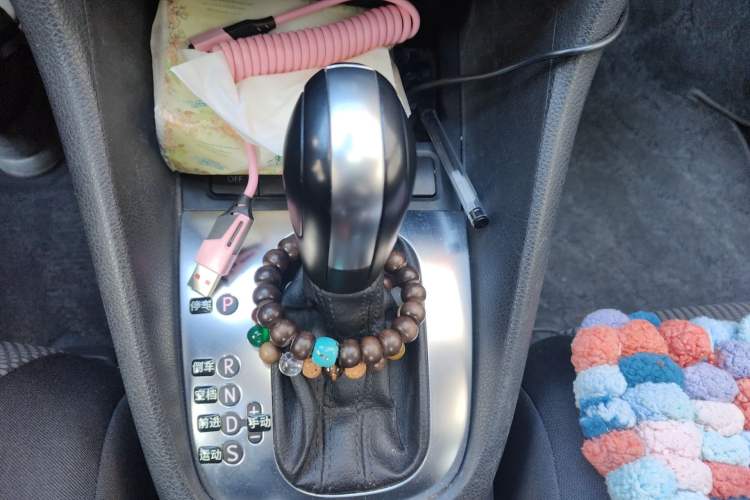 Used Volkswagen Golf 2012 1.6L Automatic Comfort Model Gear Lever