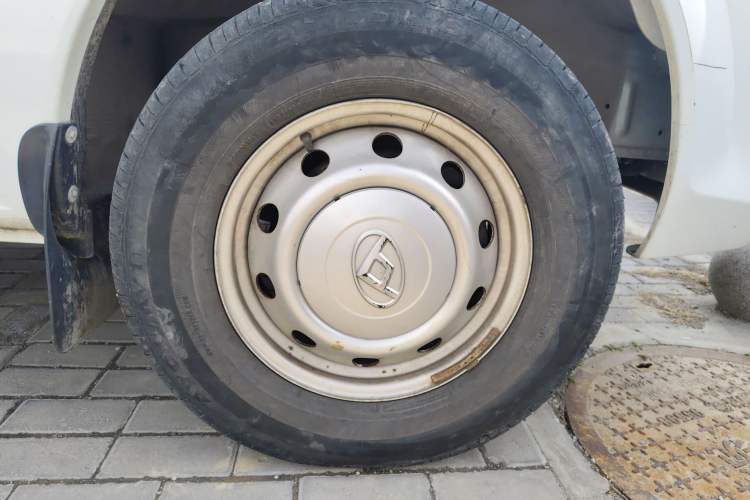 Used SAIC MAXUS Xintu V80 2019 2.0T Plus AMT Aoyuntong Short Wheelbase Ultra-Low Roof 5/6-Seater