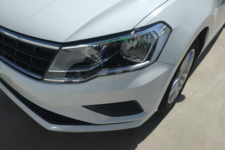 Used Volkswagen Jetta 2019 Dream Edition 1.4L Manual Fashion Version
