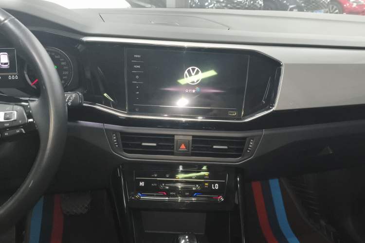 Used Volkswagen Tayron 2021 280TSI Two-Wheel Drive Luxury Smart Connectivity Version
