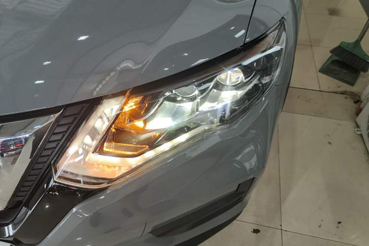 Used Nissan X-Trail 2025 Honor 2.0L Two-Wheel Drive Leading Edition