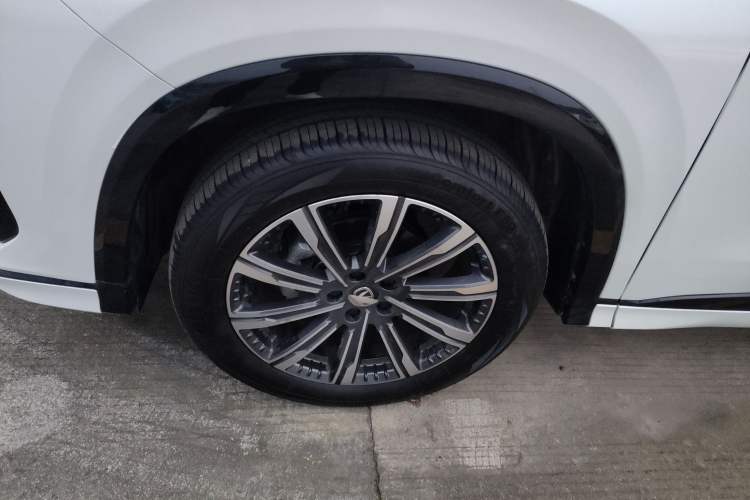 Used Changan CS75 PLUS 2025 Model, 3rd Generation Champion Edition 1.5T Jinghang Version
