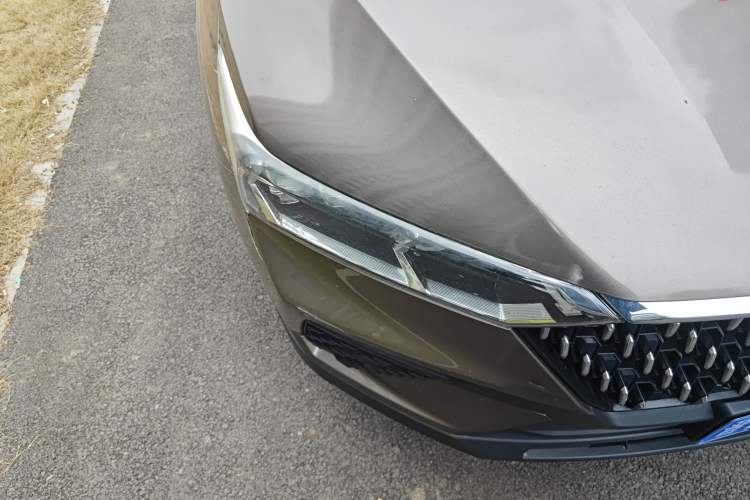 Used Bestune T77 2020 PRO 280 TID Automatic Luxury Model Right Front Headlight