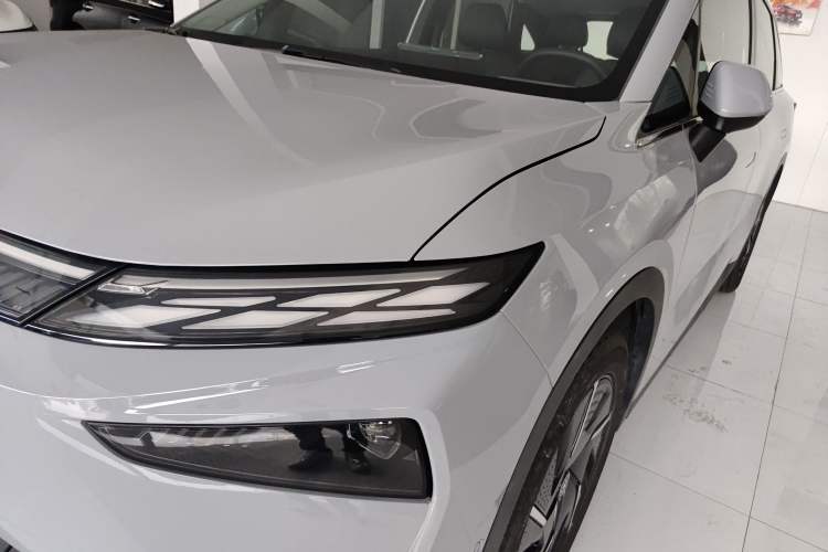 Used Venucia VX6 2023 520 Max Left Front Headlight