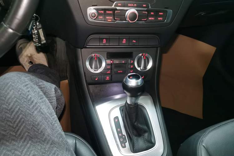 Used Audi Q3 2015 35 TFSI Comfort Model