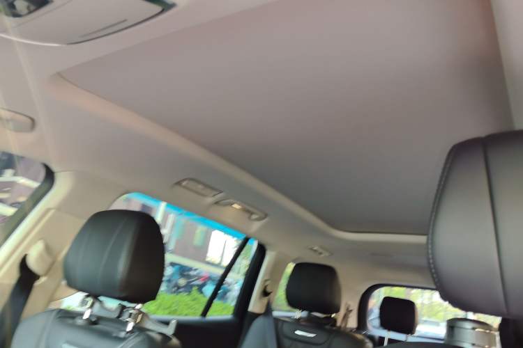 Used Hongqi HS7 PHEV 2024 2.0T PHEV Two-Wheel Drive Flagship Edition 6 Seats