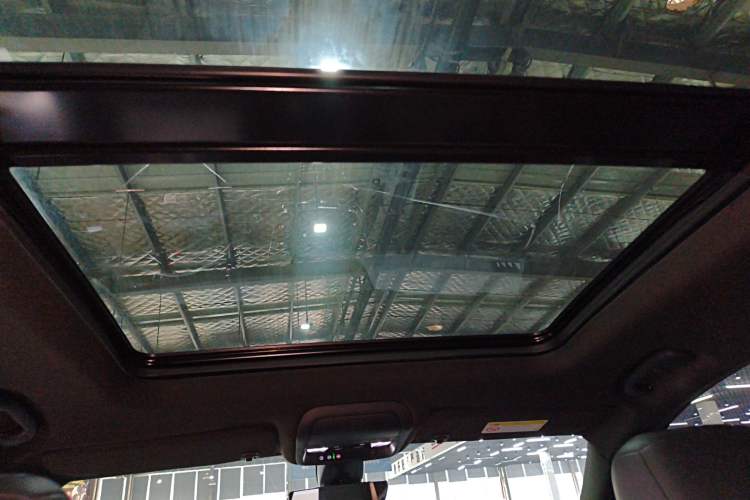 Used Cadillac XT6 2022 2.0T Six-Seater Four-Wheel-Drive Luxury Standard Edition
