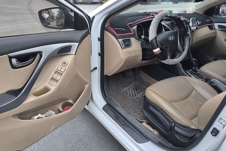 Used Hyundai Elantra (5th Generation / Langdong) 2013 1.6L Automatic Luxury Model
