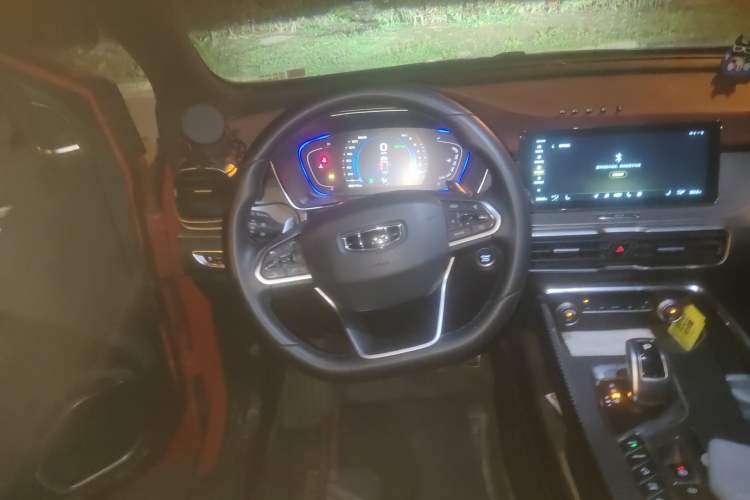 Used Geely Auto Coolray 2019 Sport Model 260T DCT Battle China V Standard
