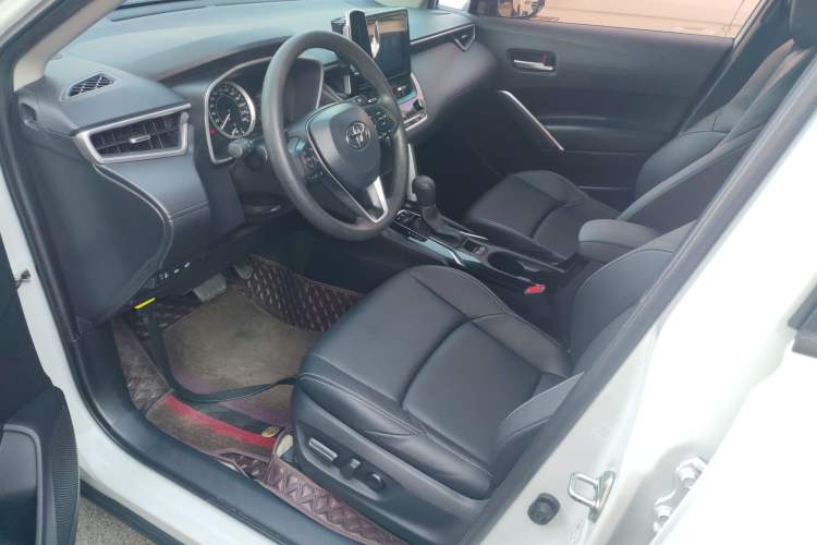 Used Toyota FRONTLANDER 2022 2.0L CVT Luxury Edition
